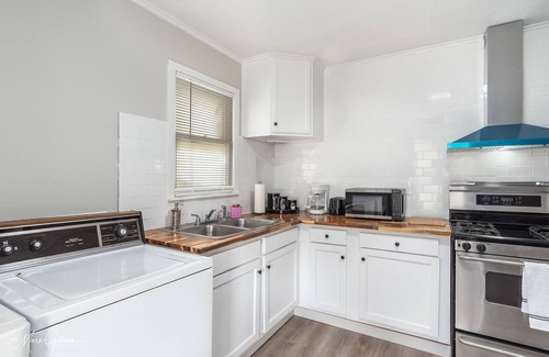 Highland Historic District House | Krewe of Hot Dog