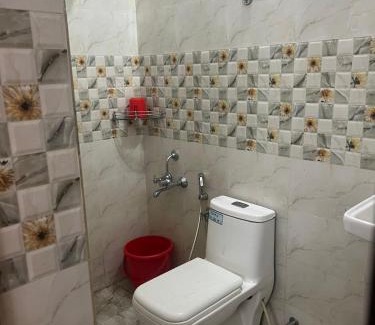 Guruvayur House | Krishna Gopuram Lodge