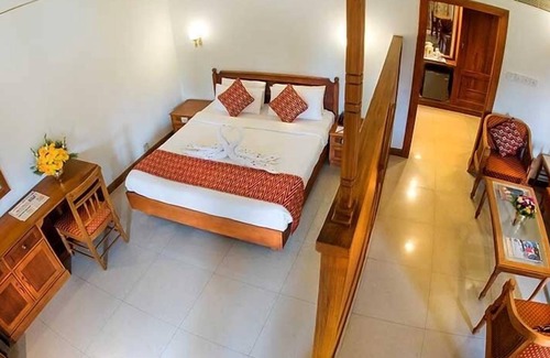Kuppaayil Hotel | Krishna Inn