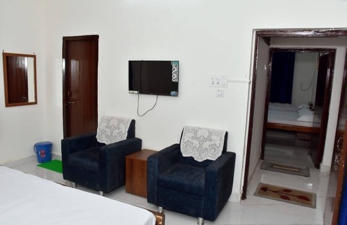 Gwalior House | Krishnam Guest House