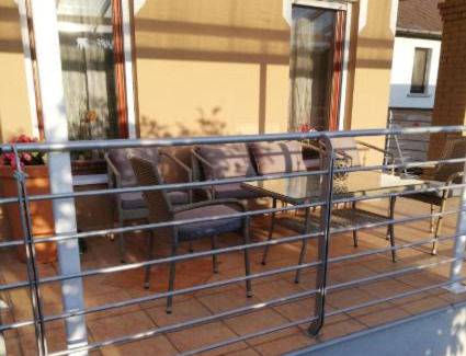 Sarvar Apartment | Kristály Apartmanház