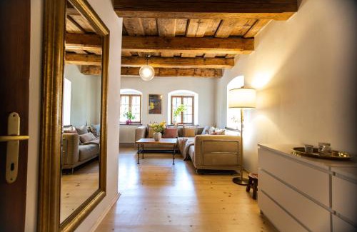 Cesky Krumlov House | Kristian - House and Garden by KH