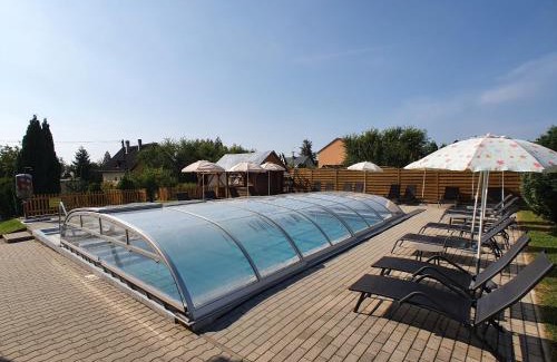 Vonyarcvashegy Apartment | Krisztián Apartmanház