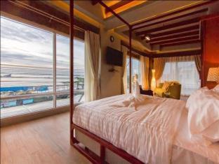 Ang Sila Hotel | Kroque Boutique & Bistro