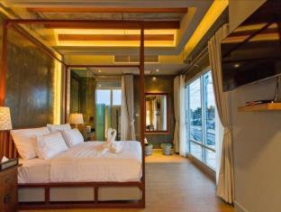 Ang Sila Hotel | Kroque Boutique & Bistro