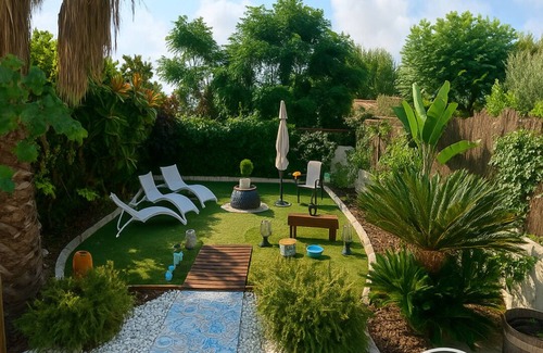 El Castell de Montornes House | KSa Gaia, a refuge between sea and mountain.
