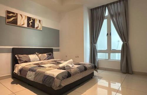 Taman Century Apartment | KSL City Mall 6pax with 55” TV & Netflix@2CarPark