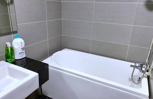 Taman Century Apartment | KSL D'Esplanade Apartment Suites by SC Homestay