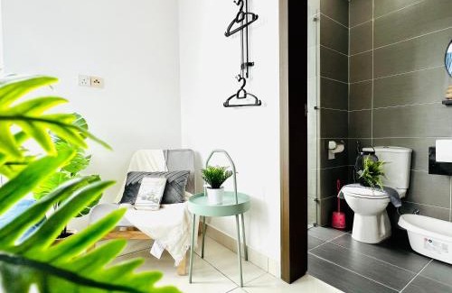 Taman Century Apartment | KSL D'Esplanade Residence BY R9 Homestay