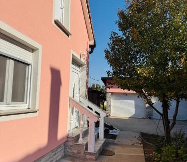 Vukovar Apartment | Kuća za odmor IDILA