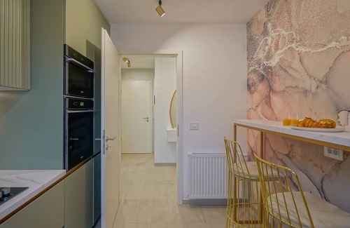 Tractorul Apartment | KUA Luxury Loft Coresi