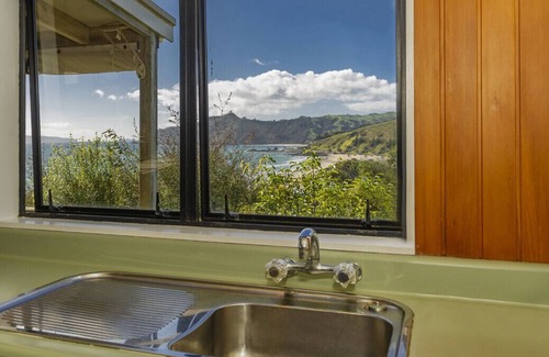 Rings Beach House | Kuaotunu Vistas - Kuaotunu Holiday Home