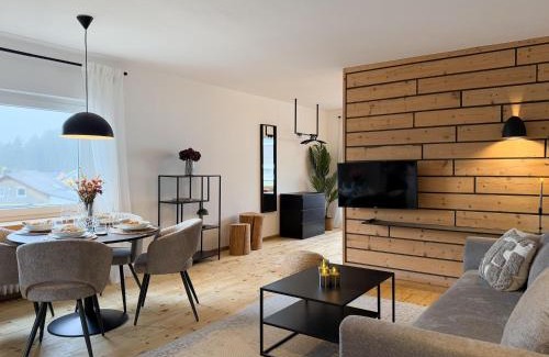 Lenzkirch Apartment | Kuckucksnest mit Sonnenbalkon am Wald mit Grillplatz