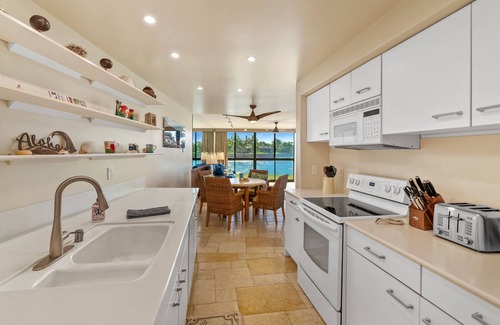 Poipu Condo | Kuhio Shores Oceanfront Corner Unit