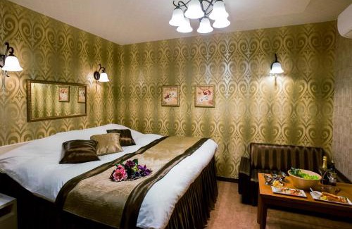 Nishihara Hotel | Kumamoto Hotel Christmas Forest Garden (Love Hotel)