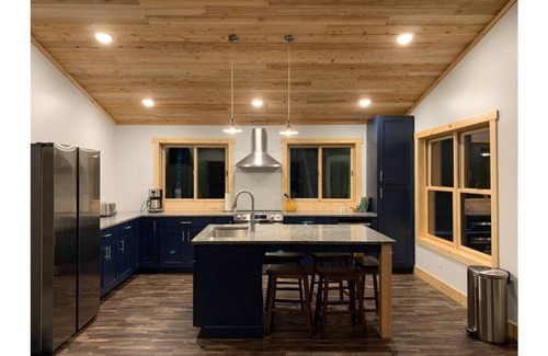 Copper Harbor Cabin | Kuparisaari Cabin TRAIL ACCESS BRAND NEW BUILD