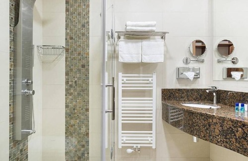 Neualbenreuth Hotel | Kurhotel Pyramide Sibyllenbad