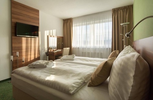 Neualbenreuth Hotel | Kurhotel Pyramide Sibyllenbad