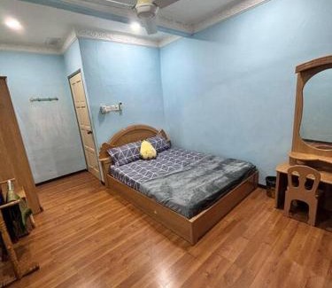 Cheng House | Kurma & Manggis Homestay 5BR