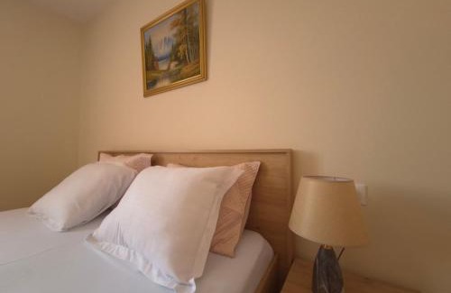 Elbasan House | Kurmaku Guesthouse - Historic Stay inside Elbasan Castle