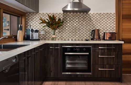 Hepburn House | Kurrajong Retreat - (a private retreat for individuals and couples)