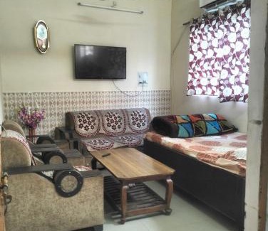 Naini House | Kushwaha stayroom