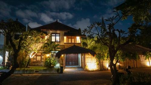Kartika Plaza Villa | KUTA - 4BR Villa with Private XL Pool
