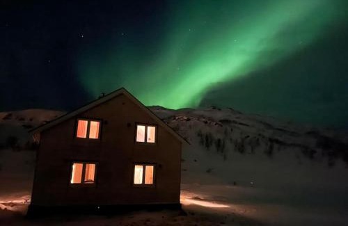 Tromso House | Kvaløyvågen Gård AS