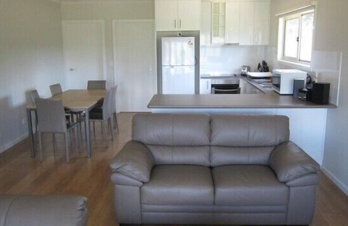 Tawonga House | KVH PANORAMA GUEST HOUSE