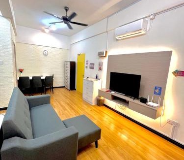 Sandakan Apartment | KW HOMESTAY CASA UNO APT Fully Aircond 3 Bedroom
