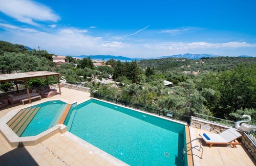 Meganisi Villa | Kyknos - Three Bedroom Villa, Sleeps 6