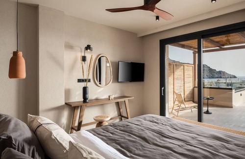 Plakias Hotel | KYMĀNI Boutique Hotel & Suites