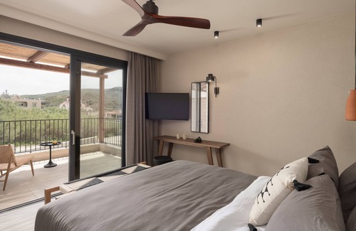 Plakias Hotel | KYMĀNI Boutique Hotel & Suites