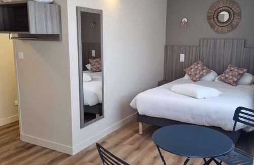 Champniers Hotel | Kyriad Angoulême Nord Champniers - Hôtel & Résidence