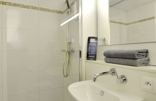 Metz-Tessy Hotel | Kyriad Annecy Nord - Epagny