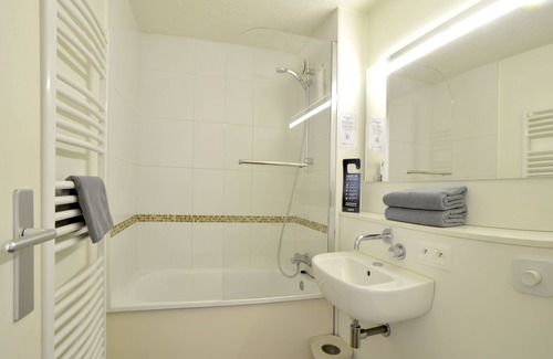 Metz-Tessy Hotel | Kyriad Annecy Nord - Epagny
