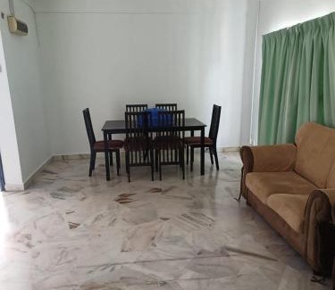 Baharu Apartment | KZ Homestay PD