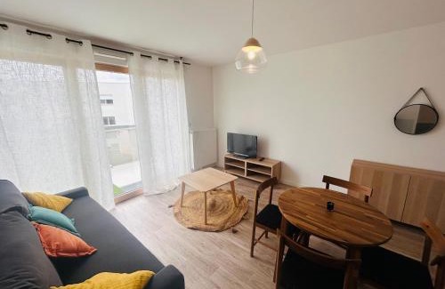 Cernay Apartment | Léchapée champenoise Terrasse