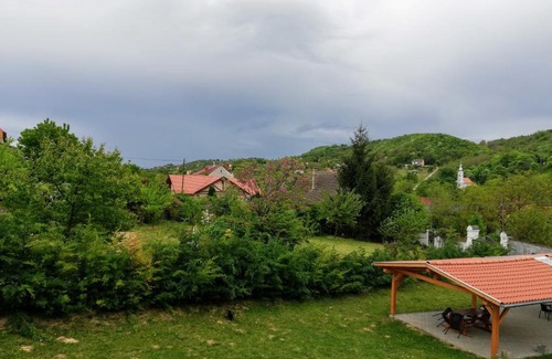 Szekszard House | Lótuszvirág Vendégház