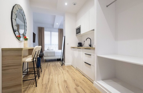 Sant Antoni House | Lôla Suites by Concept