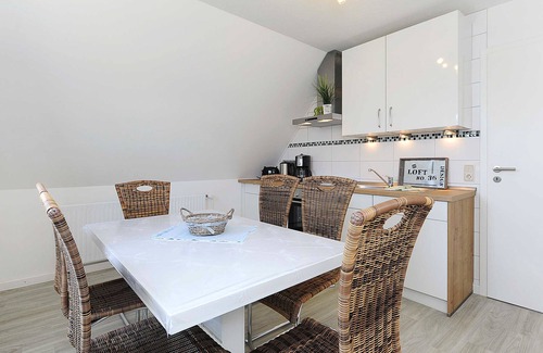 Werdum Apartment | Lübbert W2 - Vacation Apartments Haus Konteradmiral Ulrich Lübbert