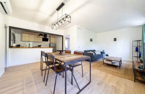 Beaucaire Apartment | L'Écrin de Beaucaire - Climatisé, à 30 min d'Arles