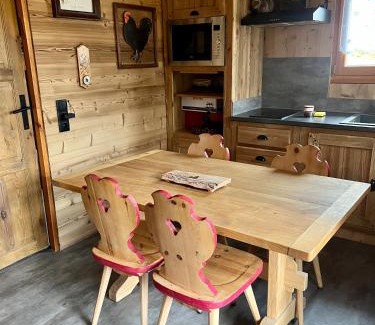 Saint-Laurent-en-Grandvaux Ski Chalet | l'écureuil