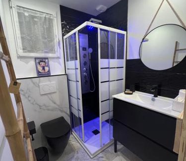 Saint-Raphael Apartment | L'Évidence