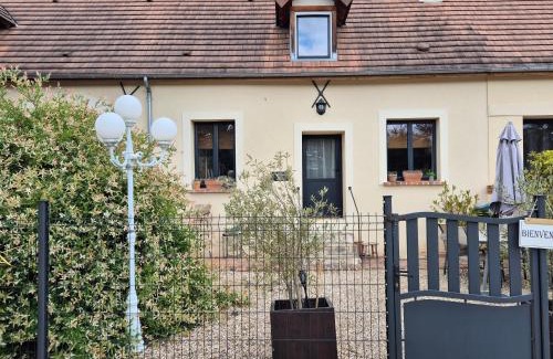 Sainte-Genevieve-les-Gasny Apartment | L'Abaca 25