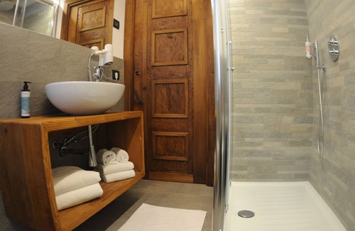Courmayeur Bed & Breakfast | L'Abri Des Amis
