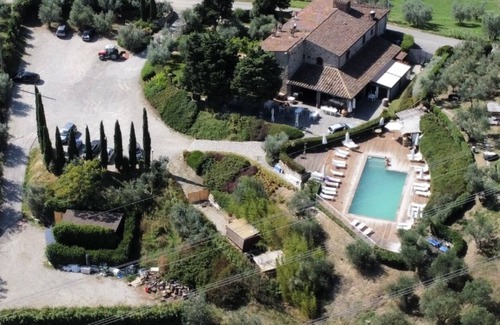 Santa Cristina a Mezzana Bed & Breakfast | L' Agriturismo Sottototno located in the heart of Tuscan nature