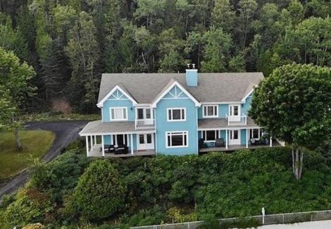 Saint Irenee Ski Chalet | L'Air Marin Charlevoix