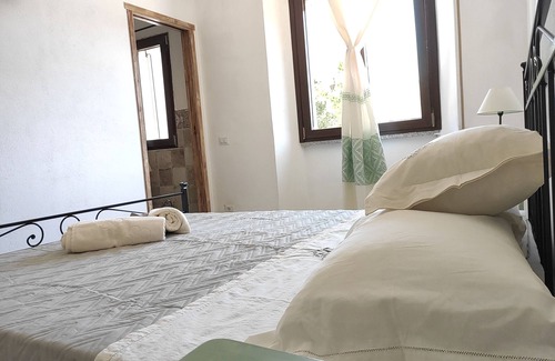 La Maddalena Bed & Breakfast | L'Ajaccio B&B