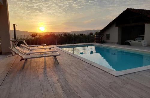 Narzole House | L'alba di Langa